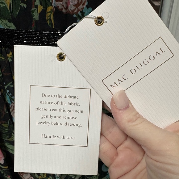 Mac Duggal NWT Floral Print Chiffon Midi Dress Flutter Sleeve Size 12 FLAW - Picture 6 of 15